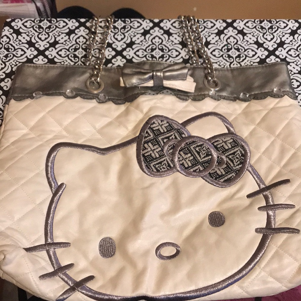 Hello kitty purse